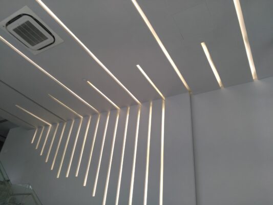 Trần thạch cao khe đèn