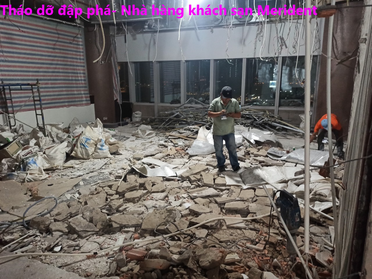 Đập phá tháo dỡ